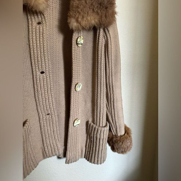 Vintage 70s Chunky Wool Knit Cardigan Sweater Fur Trimm Sz Medium Tan - Picture 3 of 7